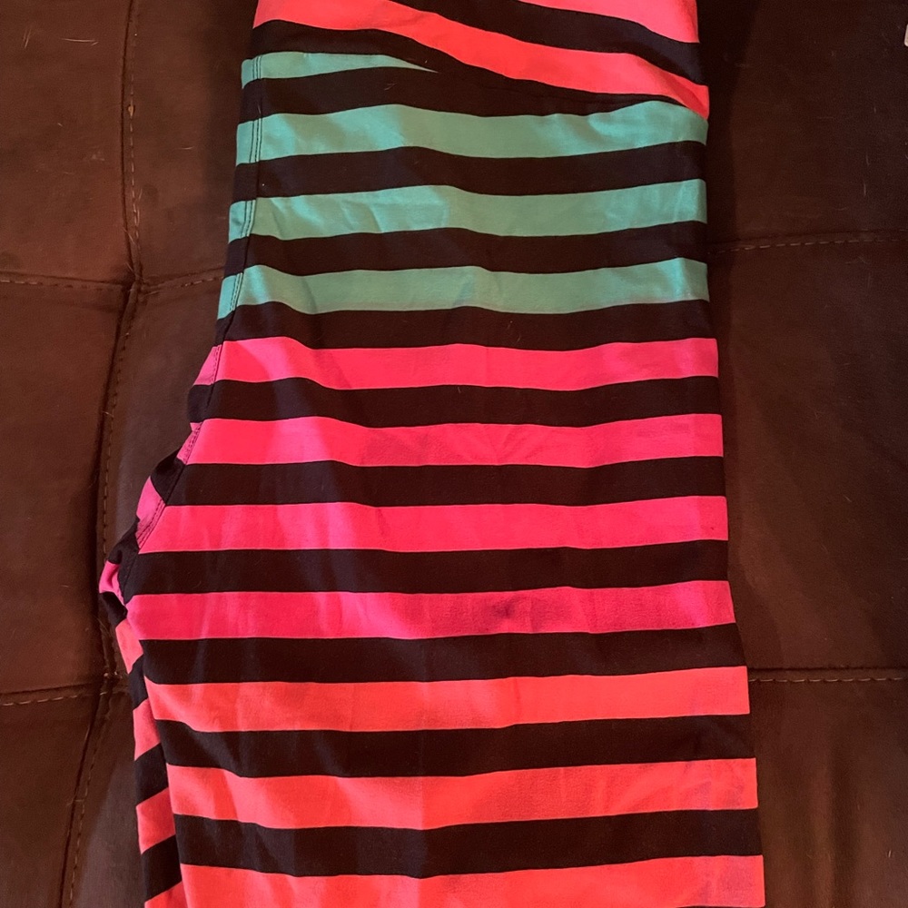 Lula Roe !! - Picture 7 of 14